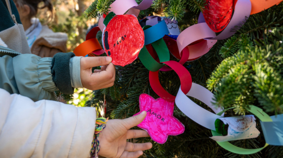 El Park Güell s’omple de desitjos dels més petits per Nadal